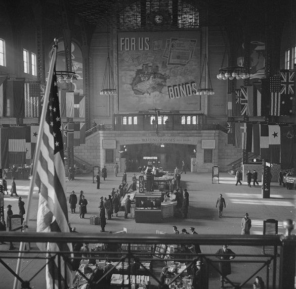 Chicago's Union Station Concourse 1943 Print
